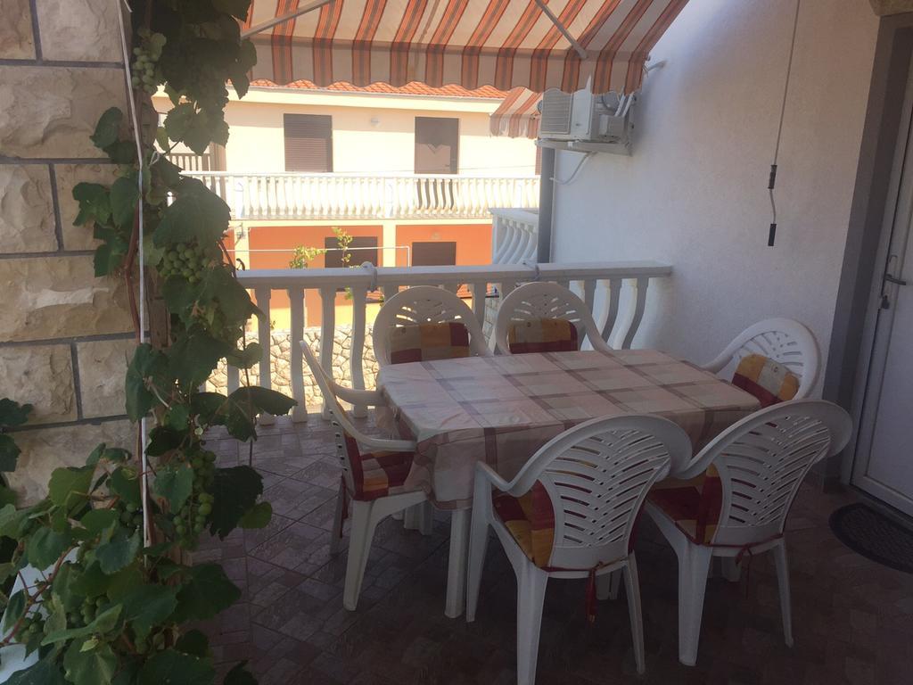Apartment Krmpotic Vir Rom bilde