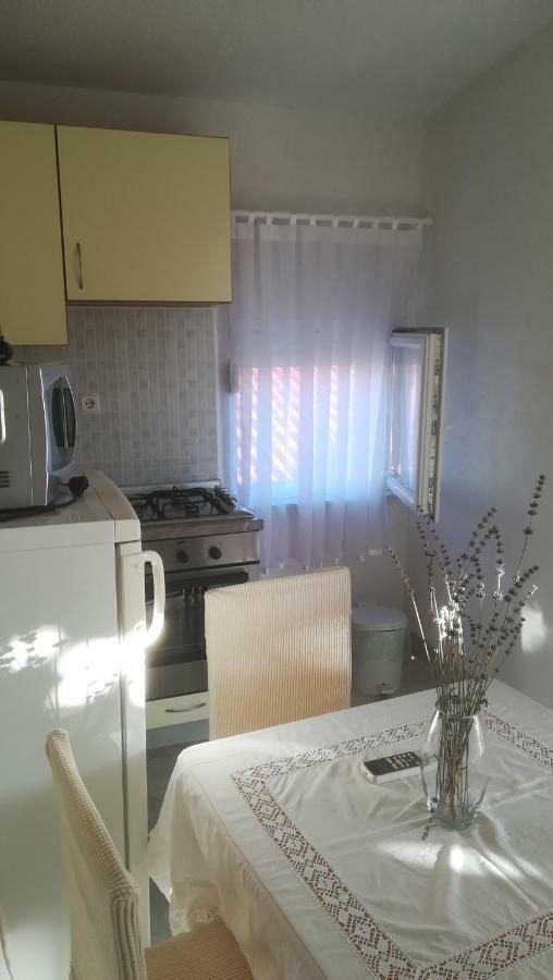 Apartment Krmpotic Vir Eksteriør bilde